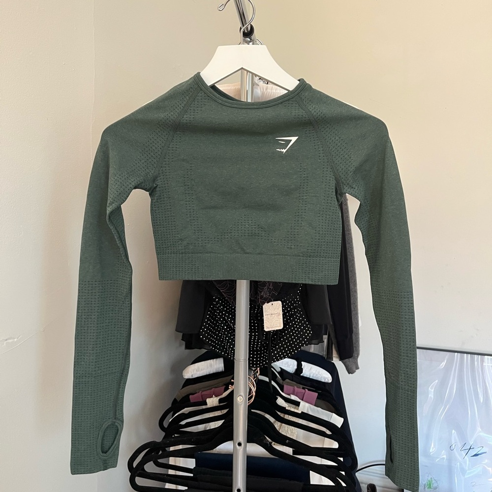 COPY - GYMSHARK Vital Seamless 2.0 Long Sleeve Crop Top (XS) Army green